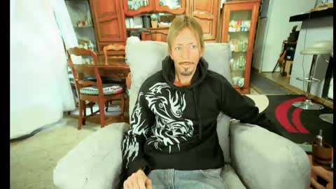 Snapshot of 00jeff31 chatting on March 9, 9:57 am jeff online show from March 9, 9:57 am