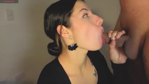 Snapshot of 0ne_of_0ne chatting on October 1, 12:21 am Steven  e online show from October 1, 12:21 am