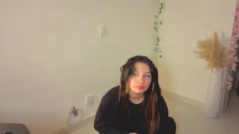 Snapshot of 0ne_of_0ne chatting on October 5, 2:42 am Steven  e online show from October 5, 2:42 am