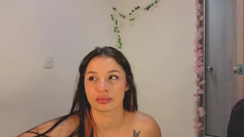 Snapshot of 0ne_of_0ne chatting on October 22, 1:09 am Steven  e online show from October 22, 1:09 am