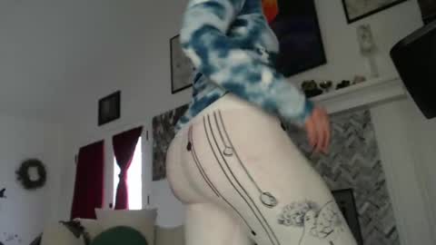 Snapshot of 11willowandjohn11 chatting on March 12, 9:56 pm Aurora Willows online show from March 12, 9:56 pm