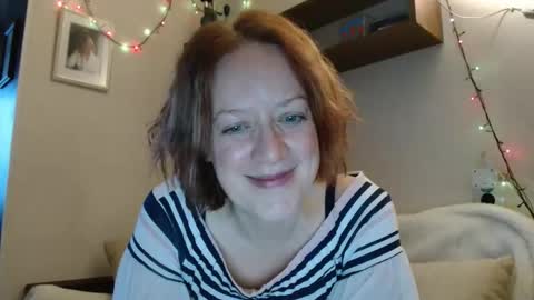 12ennie online show from December 17, 7:59 am