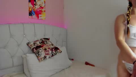 Snapshot of 18candy chatting on October 7, 10:39 pm 18candy online show from October 7, 10:39 pm