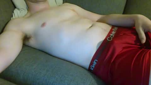 18chillin online show from November 6, 11:41 pm