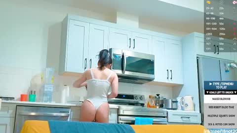 Tong  Ralph online show from April 16, 12:00 am