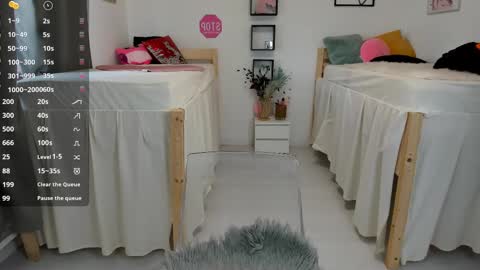 18perfecttits online show from February 25, 11:54 am