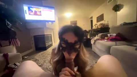 1980latinocouple online show from June 14, 6:04 am