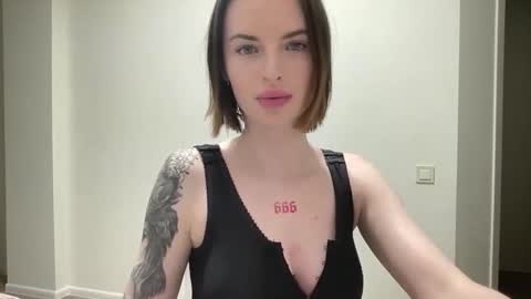 DOVE online show from November 25, 9:02 pm