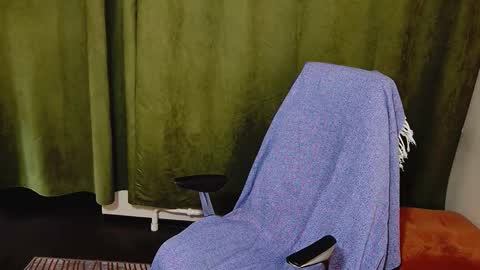    online show from March 1, 6:23 pm