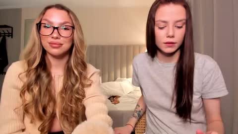 Lily 3 online show from March 23, 7:52 pm