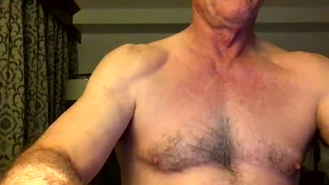 Snapshot of 1juicyass chatting on October 9, 1:22 am 1juicyass online show from October 9, 1:22 am