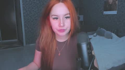 Amy  online show from December 4, 7:08 am