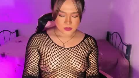 1lovelymess online show from October 23, 4:25 am