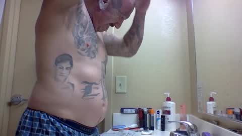 TheShyOne18 online show from April 1, 6:16 pm