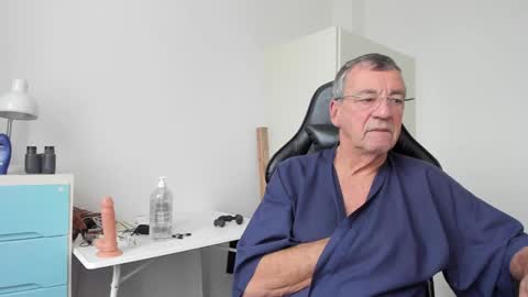 Henk online show from January 6, 11:40 am