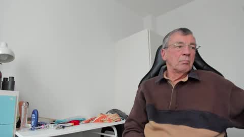 Henk online show from February 4, 3:27 pm