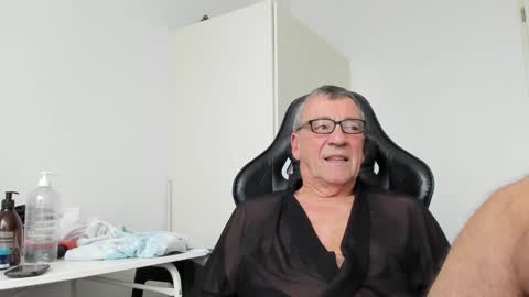 Henk online show from January 17, 1:46 pm