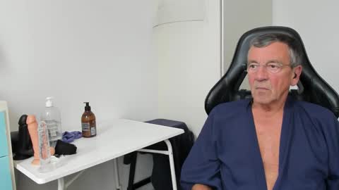 Henk online show from October 11, 11:04 am