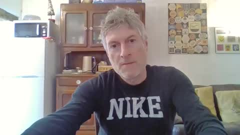 22esserre online show from March 25, 2:02 pm