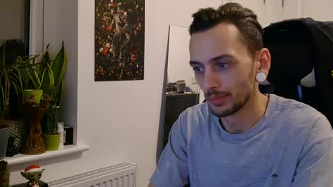 2323gary online show from December 30, 8:58 pm