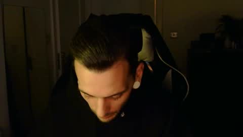 2323gary online show from March 4, 1:34 am