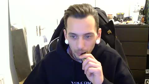 2323gary online show from January 19, 7:58 pm