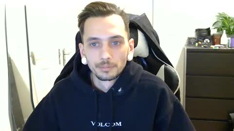 2323gary online show from March 1, 7:26 pm