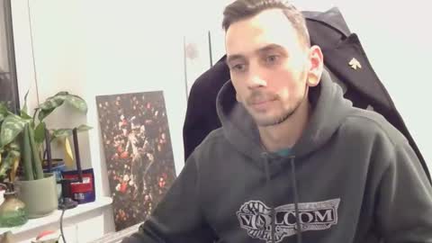 2323gary online show from October 28, 1:50 am