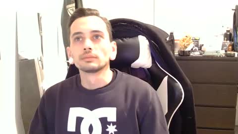 2323gary online show from January 2, 9:39 pm