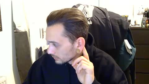 2323gary online show from January 10, 7:43 pm