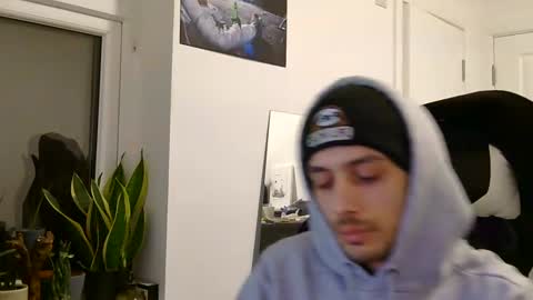 2323gary online show from December 22, 9:42 pm