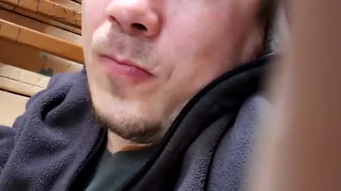 25low3b8k online show from February 25, 8:03 am