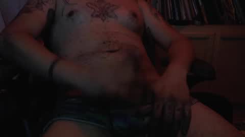 2gfe online show from December 4, 1:47 pm