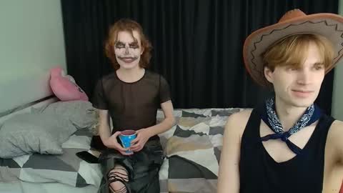 Eleot online show from October 31, 5:02 pm