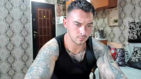 Snapshot of 2sexymuscles chatting on October 9, 7:41 pm 2sexymuscles online show from October 9, 7:41 pm