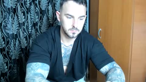 2sexymuscles online show from April 16, 8:09 pm