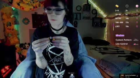 Snapshot of 4kfucktoy chatting on March 11, 5:24 am Mo online show from March 11, 5:24 am