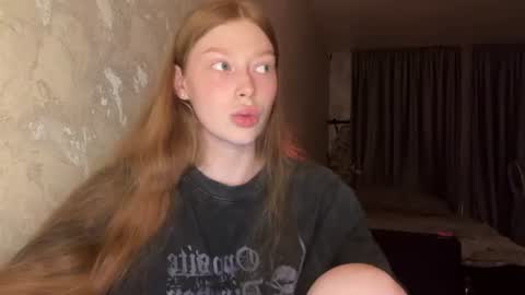 5th_e1ement online show from August 5, 5:54 pm