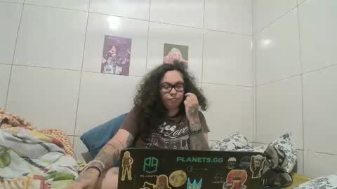 Snapshot of 666afrodite chatting on October 1, 9:57 pm 666afrodite online show from October 1, 9:57 pm