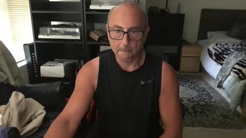 daddy vegas  for single women and couples here online show from May 21, 11:55 pm