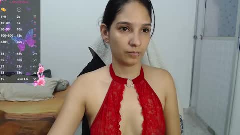 Snapshot of 69_shades chatting on February 1, 7:23 pm lucero online show from February 1, 7:23 pm