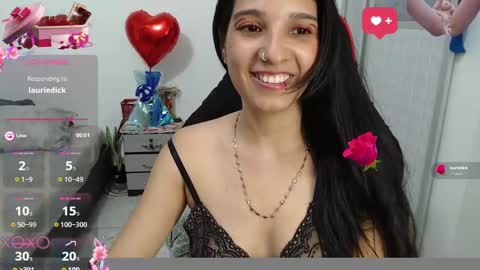 Snapshot of 69_shades chatting on February 14, 10:14 pm lucero online show from February 14, 10:14 pm