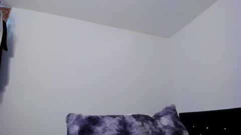    online show from June 9, 11:43 am