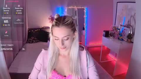 Snapshot of 7loren_wood7 chatting on September 11, 3:02 pm Loren Wood online show from September 11, 3:02 pm
