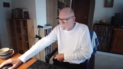  Papi  online show from May 9, 9:59 am
