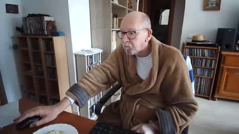  Papi  online show from March 21, 9:36 am