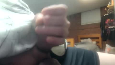 8bottomfeeder8 online show from December 1, 10:57 am