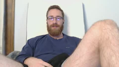 8InchesAndSomeHoles online show from March 11, 7:28 pm