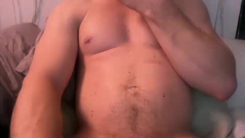 Snapshot of 8thsnd chatting on September 13, 4:59 am huh online show from September 13, 4:59 am