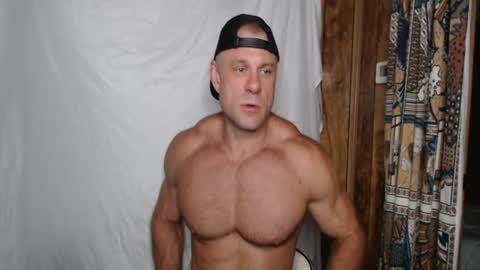 9 fat inches online show from July 2, 3:55 am